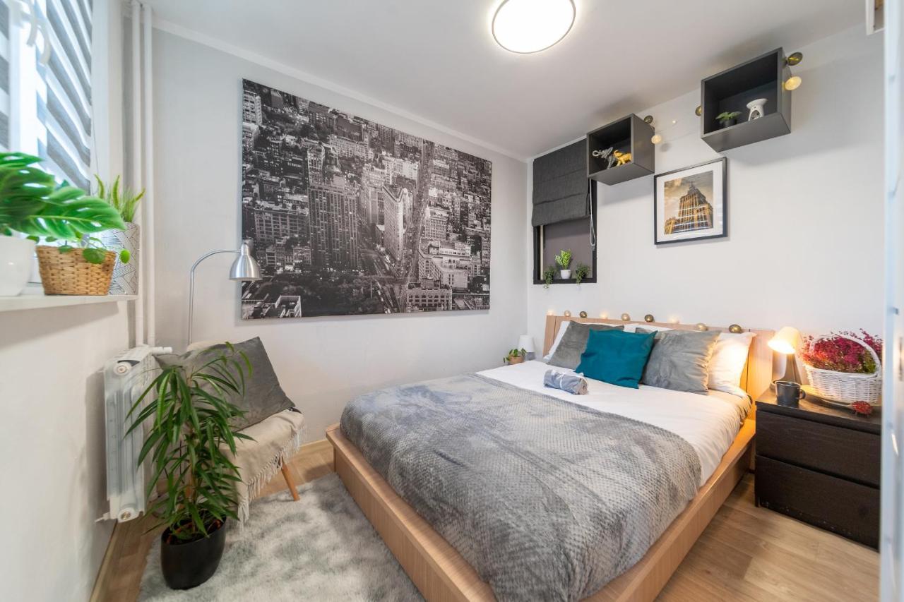 Metro Lux Home Apartment Warsaw Exterior photo
