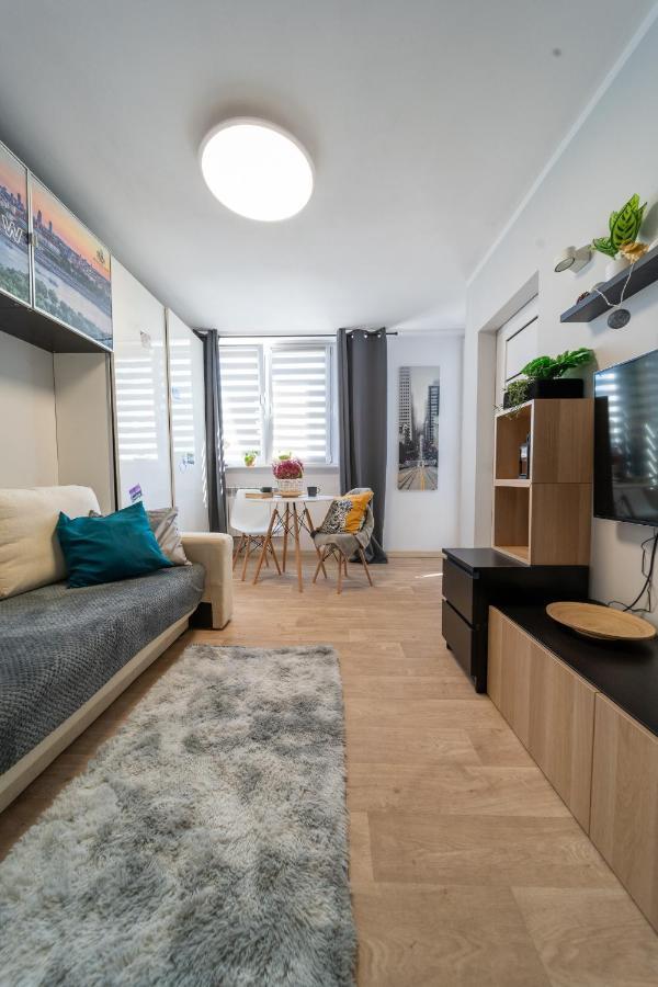 Metro Lux Home Apartment Warsaw Exterior photo